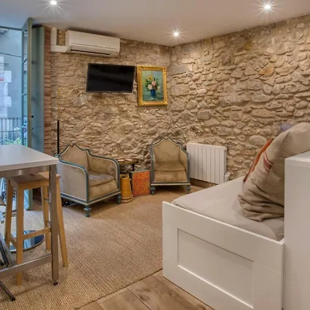 Old Side One Apartment *