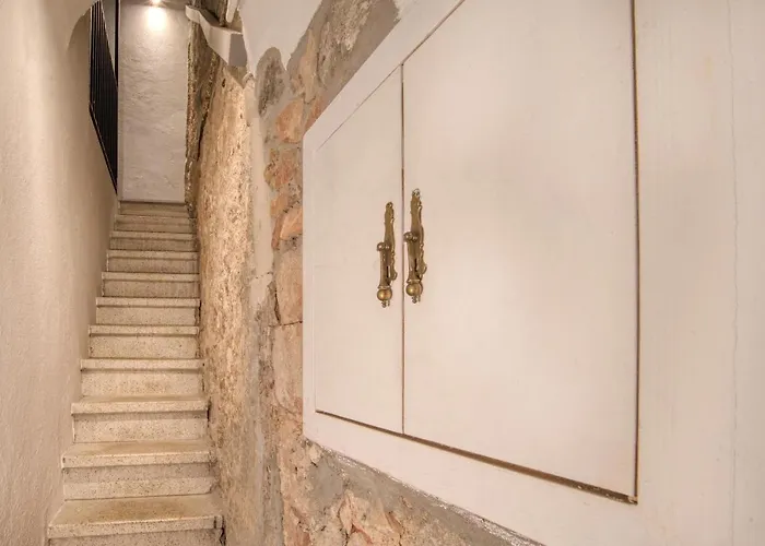 Old Side One * 赫罗纳